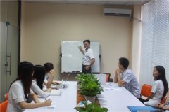 APP公司酷蜂科技开展员工职业素质心态培训-app开发公司广州酷蜂科技