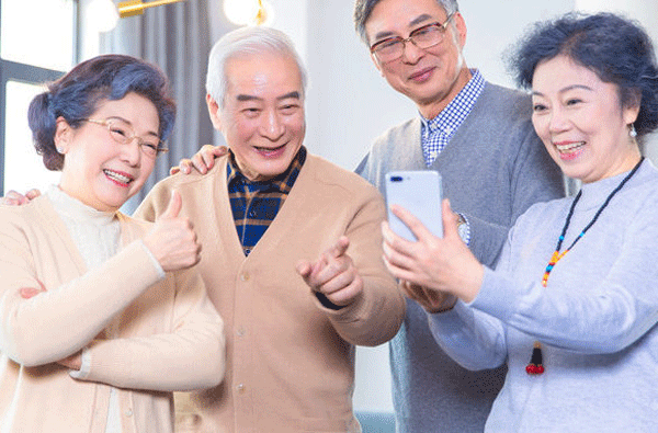 养老服务app开发 深入社区-企业app定制开发广州酷蜂科技