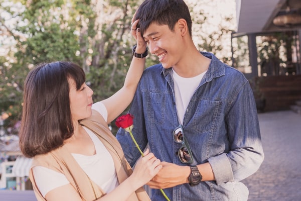 跨越文化与边界:2025年海外相亲APP开发的蓝海机遇与本地化挑战